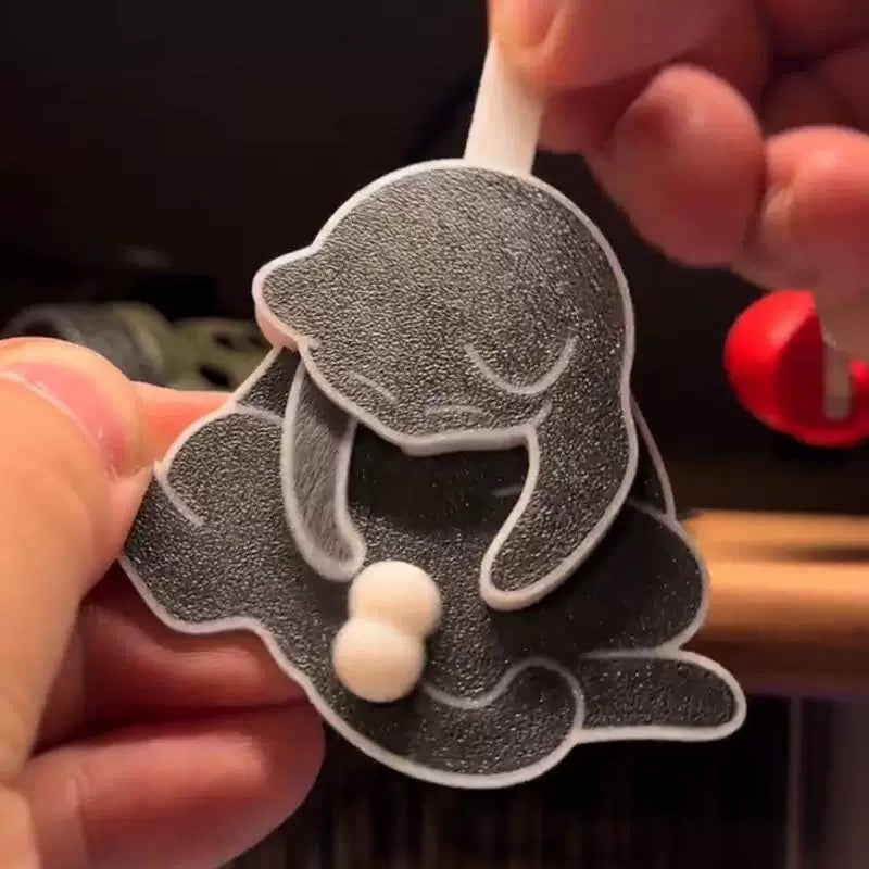 Interactive 3D Printed Cat Keychain - Pull-Out Play Ball & Fun Pendant Toy for Cat Lovers